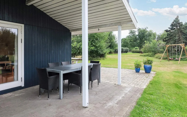 8 Person Holiday Home in Dannemare