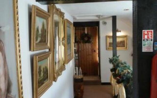 Newark Lodge Guest House