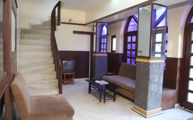 Hotel Raghav Palace