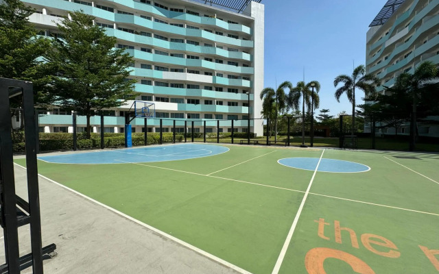 Elegantly designed Condominium in QC