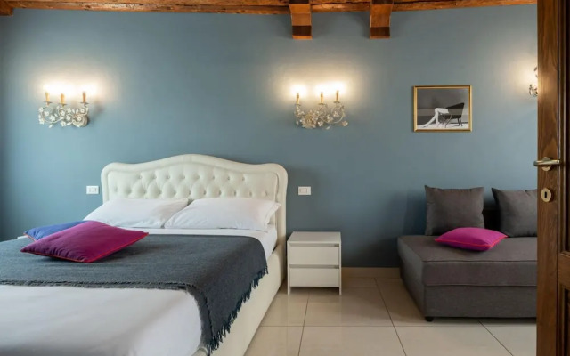 Vivaldi Suite Apt 2 in Venecia