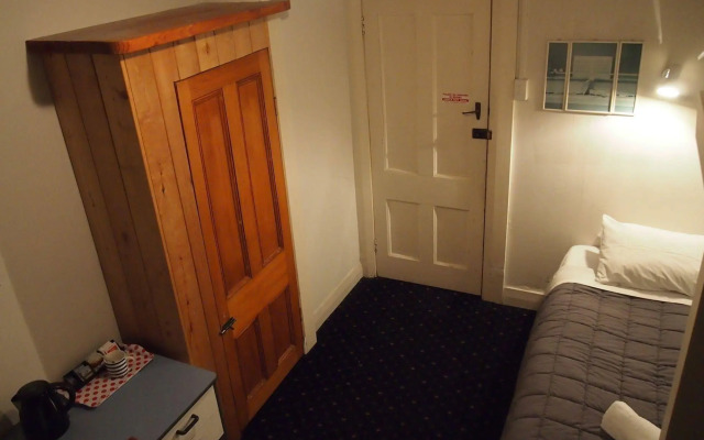 Kiwis Nest - Hostel