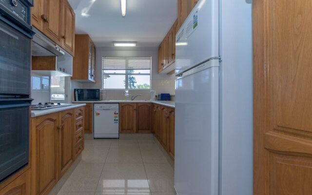 Albacore Unit 4, 12 Ondine Close