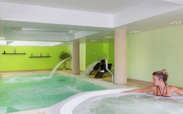 Comfortable Apartment With Balcony 200m From the City Center