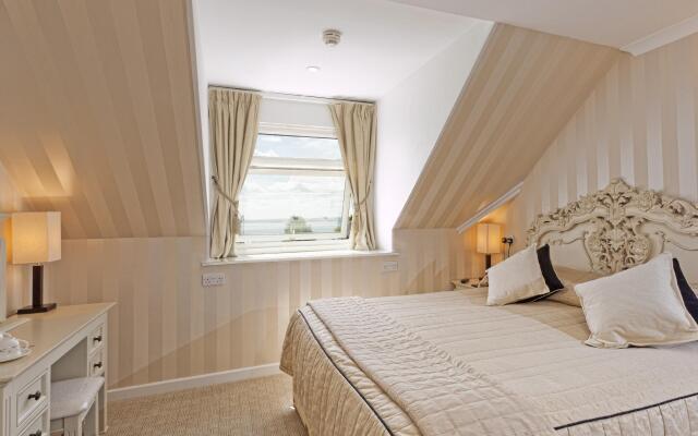 Rosemullion Hotel