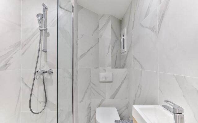 99 - Urban Fabulous 6 Bedrooms