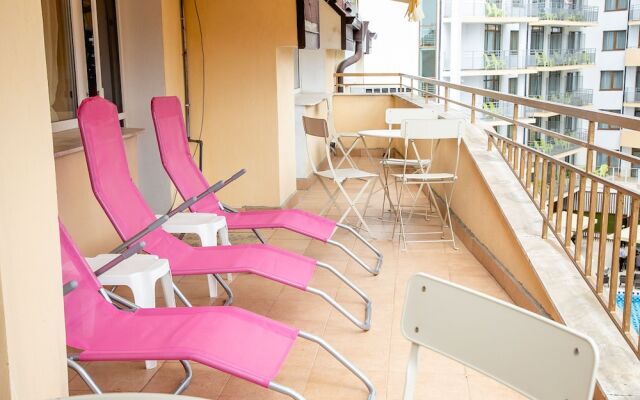 FM Premium 1-BDR Apartment with Parking - Azure Joy