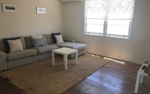Barefoot Beach Cottage