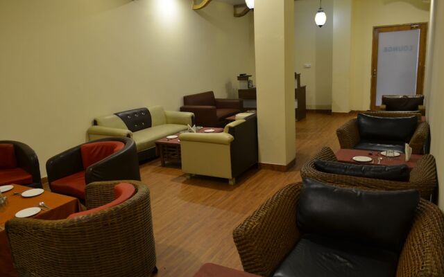 OYO 5389 Hotel Polo Club