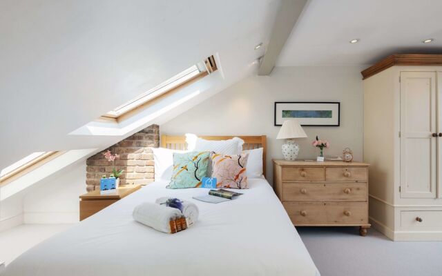 The Brackenbury Village Gem