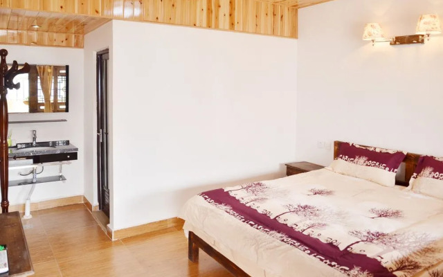 Tourist Courtyard Hotel