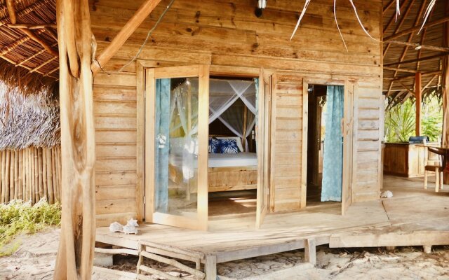 Private Beachfront House With Kayak & Guided Tours