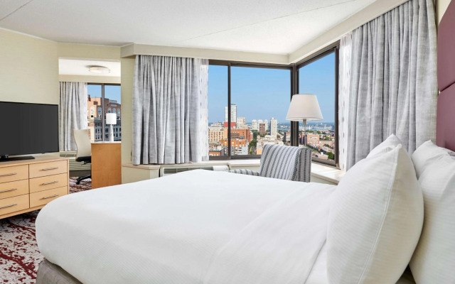 DoubleTree by Hilton Roseville Minneapolis