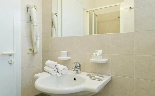 Hotel Tritone