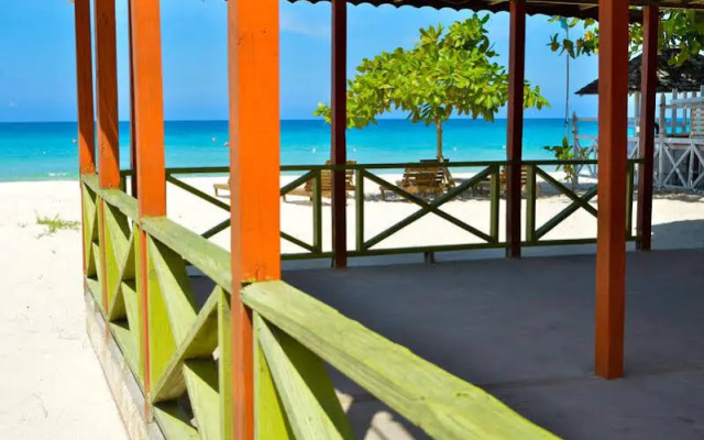Hidden Paradise Resort