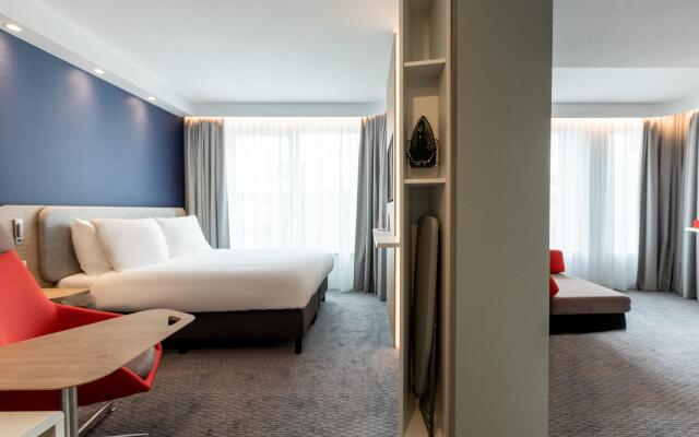 Holiday Inn Express Almere, an IHG Hotel