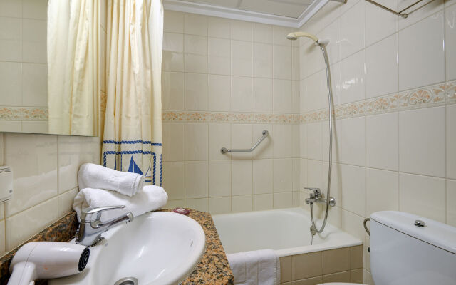 Hotel More