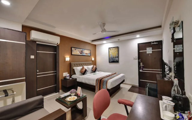 Click Hotel Yuvraj