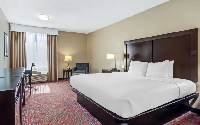 Comfort Inn & Suites North Charleston - Northwoods