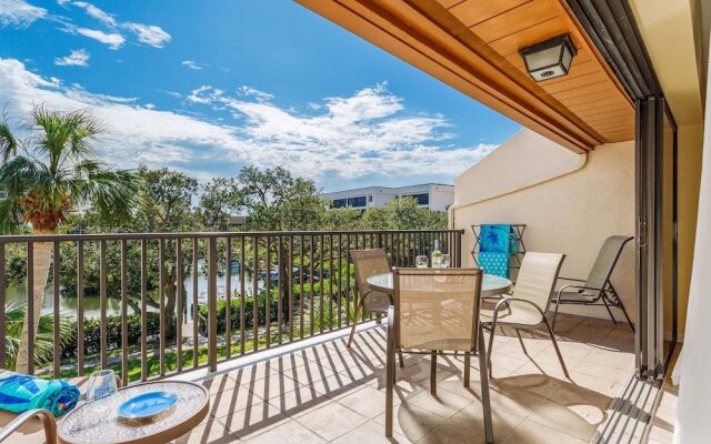 Midnight Cove II Bldg 7: Top Floor With Views