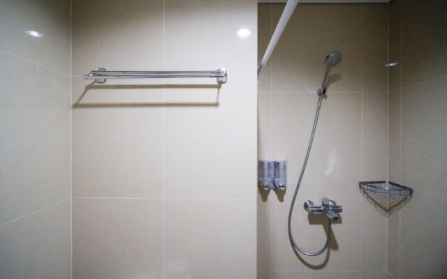 Good Choice And Homey 1Br Grand Sungkono Lagoon Apartment