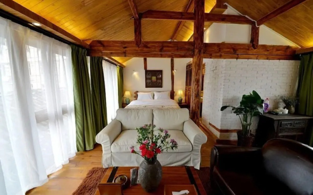 Lijiang Seven Island Resort