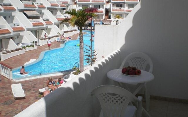 Las Floritas Apartments