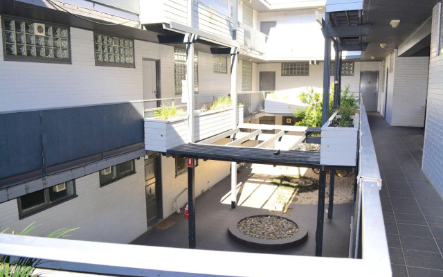 Barkly Apartments