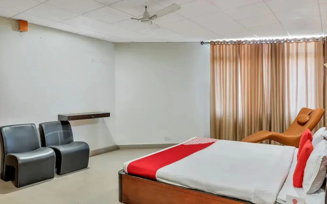 OYO 11614 Hotel VVIP Stays