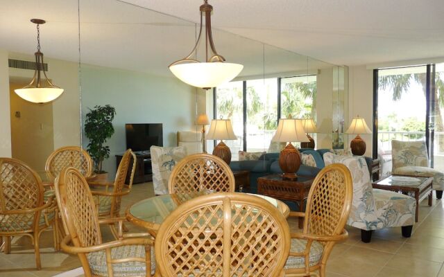 South Seas Tower 3-210