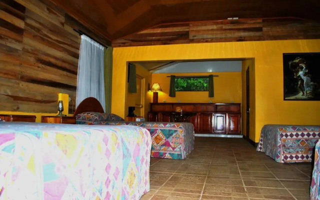Arenal Country Inn