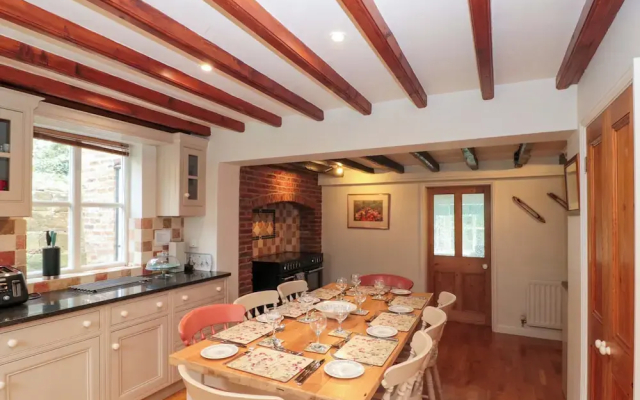 Weavers Cottage