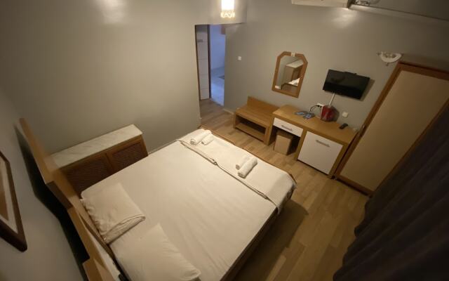 Mola Otel