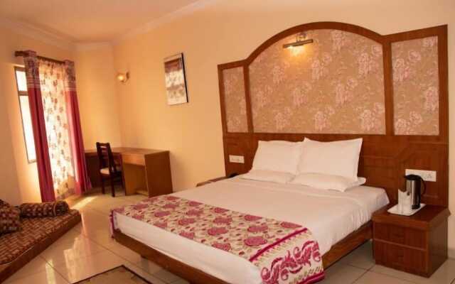 Hotel Grand Riviera