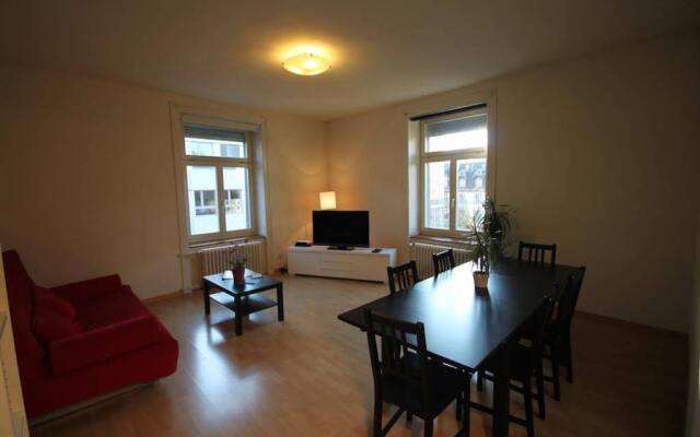 ZH Seefeld - Hitrental Apartment