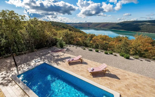 Wonderful Labin Villa With Private Pool and Sea Views
