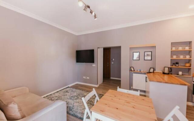 Galadoo Suites 4th Floor