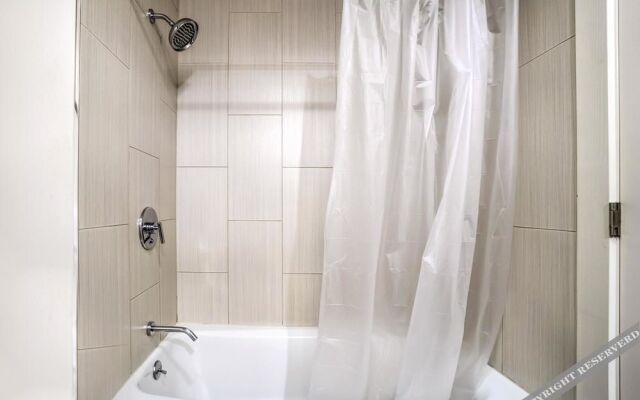 Archstone Modernity by Vacasa