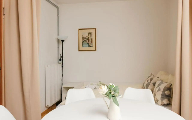 Apartment ZENTRAL direkt an U-BAHN STATION