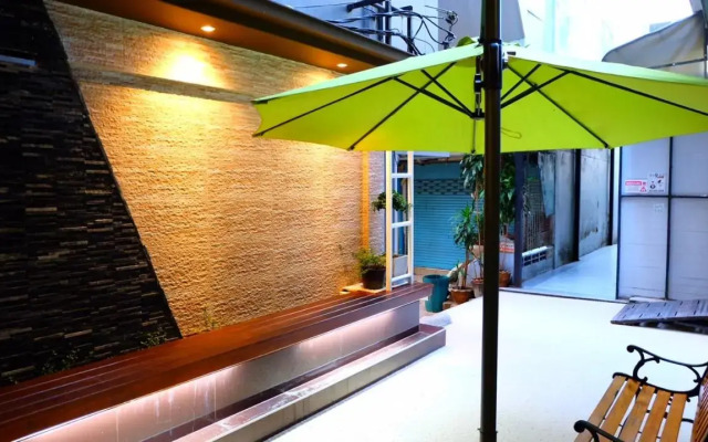 Cloud Nine Lodge