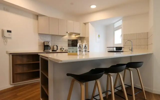 w Exceptional 2BR With Balcony in San Isidro