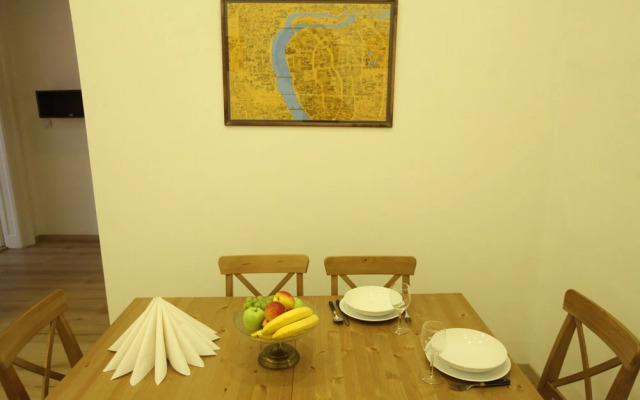 Dfive Apartments - Sissy