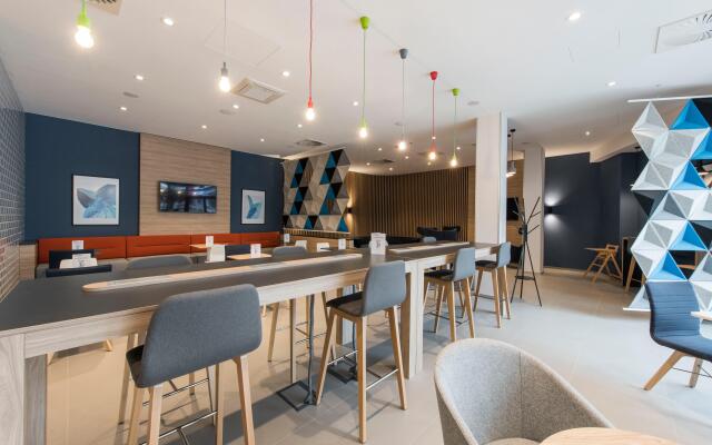 Holiday Inn Express Warsaw - Mokotow by IHG