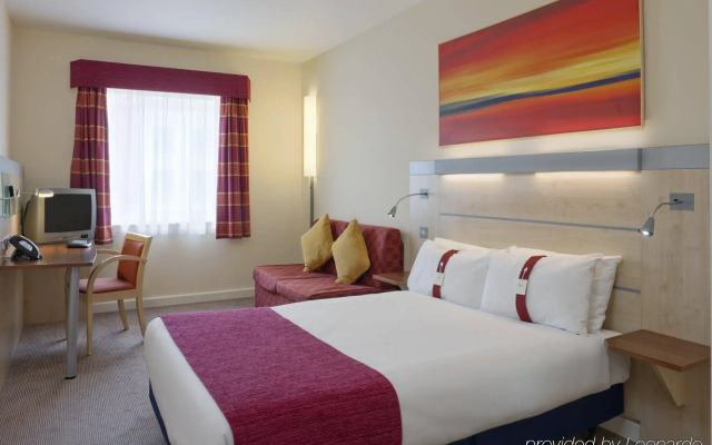 Holiday Inn Express Hotel Dublin Airport by IHG