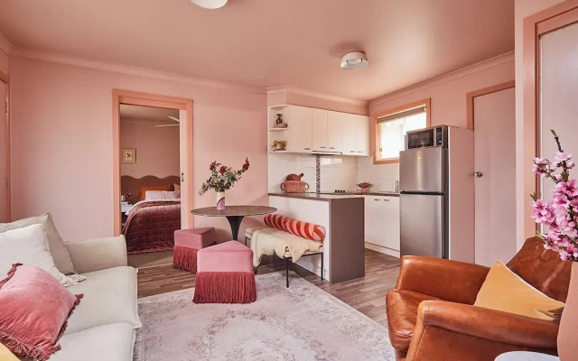 Westwood Lodge Apartments