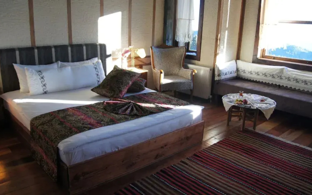 Zifin Hotel