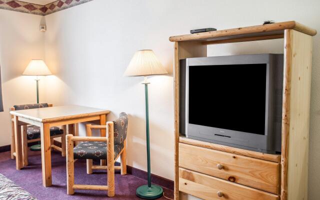 Rodeway Inn and Suites Spokane