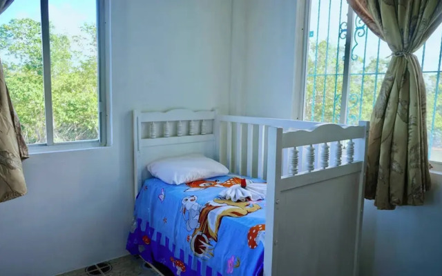 See Belize Waterside Sea View 2-bedroom Apartment w Balcony, Pool & Deck 2nd FL