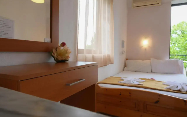 Sintrivanis Hotel