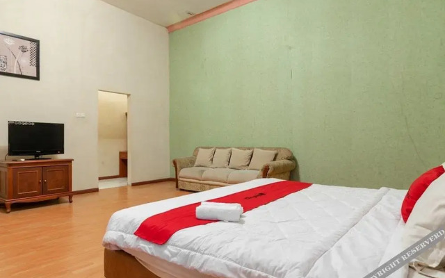 RedDoorz Near Universitas LP3i Medan